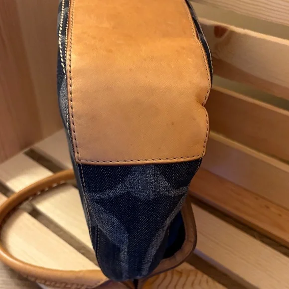 ✨ Coach Denim Willis Turnlock Crossbody | Legacy Lining | Rare - Picture 6 of 7